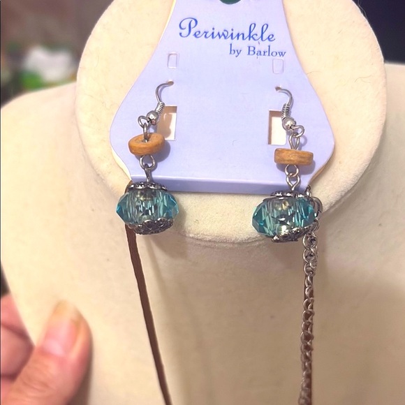 Periwinkle Silver and Blue glass Beaded Necklace and Earring Set - Picture 3 of 4